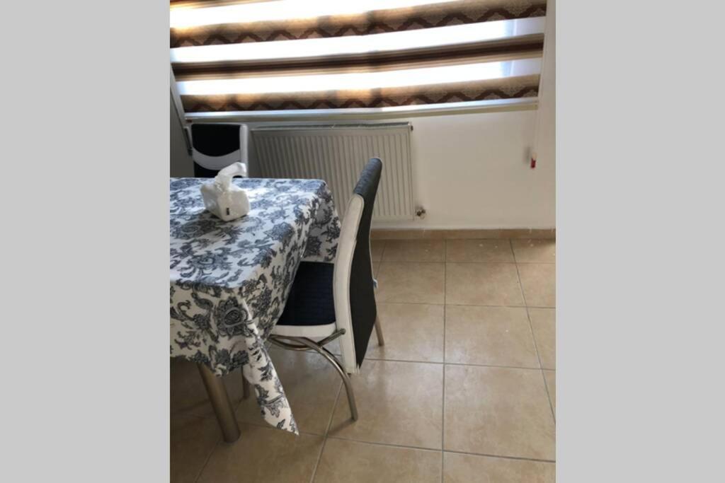 Apt 4 Rent/A Quiet Neighborhood Close To Services Amã Exterior foto